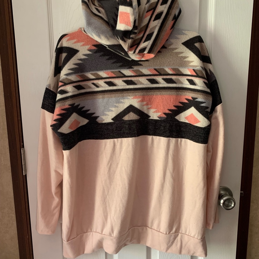 Fall is in the Air 🍁🍂 Navajo/Aztec Boutique Sweater